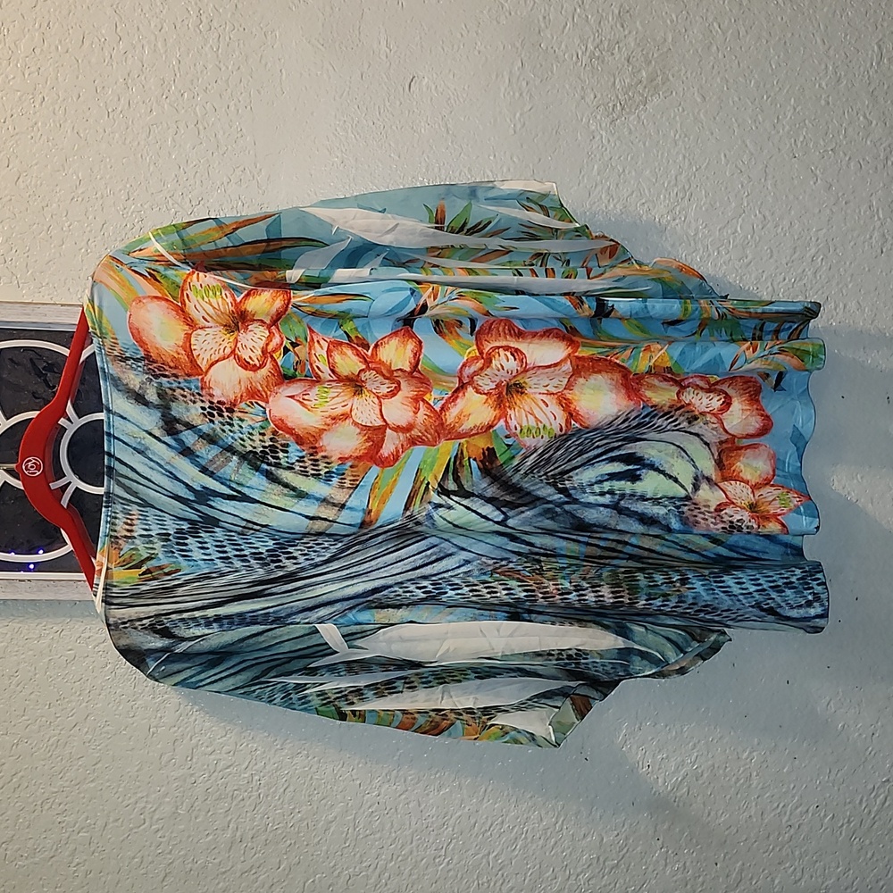 Beautiful floral print blouse size M - Picture 3 of 4